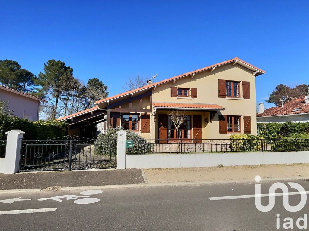 Achat maison à vendre 5 chambres 119 m² - Mont-de-Marsan