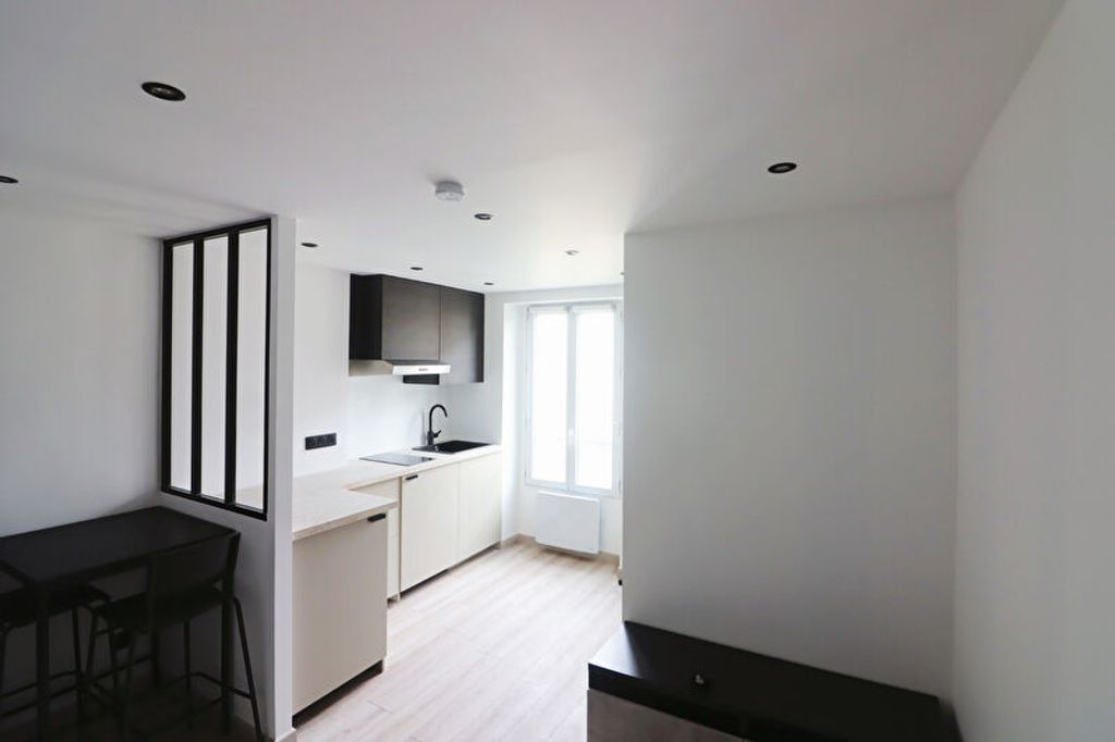 Achat studio à vendre 22 m² - Paris 18ème arrondissement