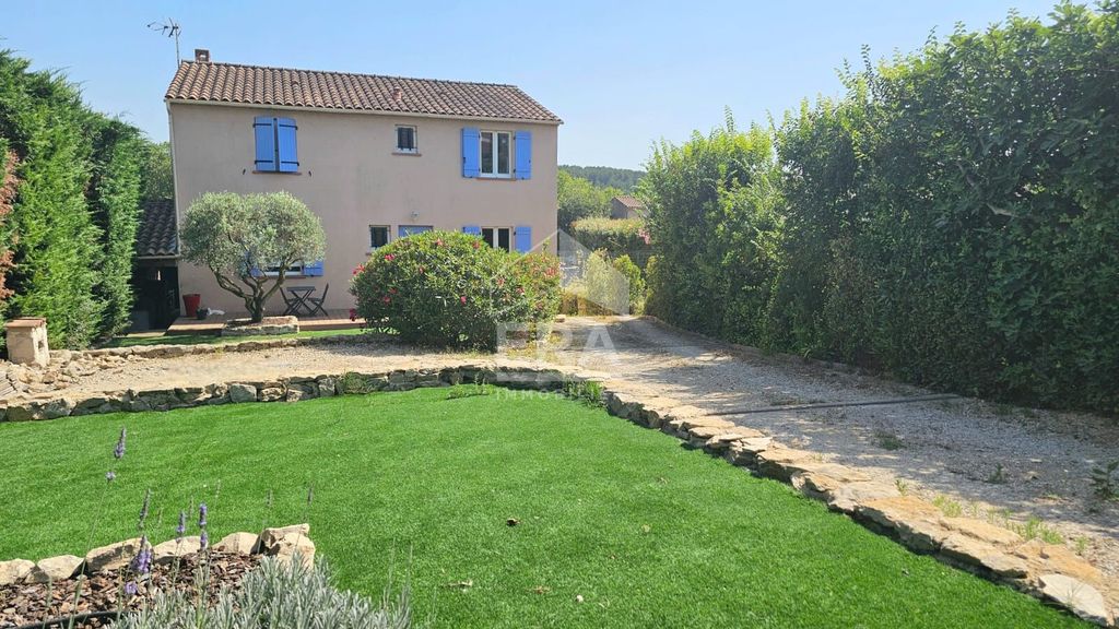 Achat maison à vendre 5 chambres 152 m² - Lançon-Provence