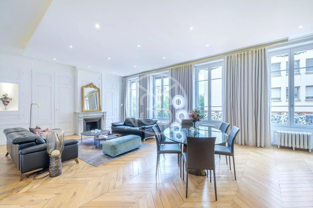 Achat appartement à vendre 3 pièces 113 m² - Lyon 2ème arrondissement