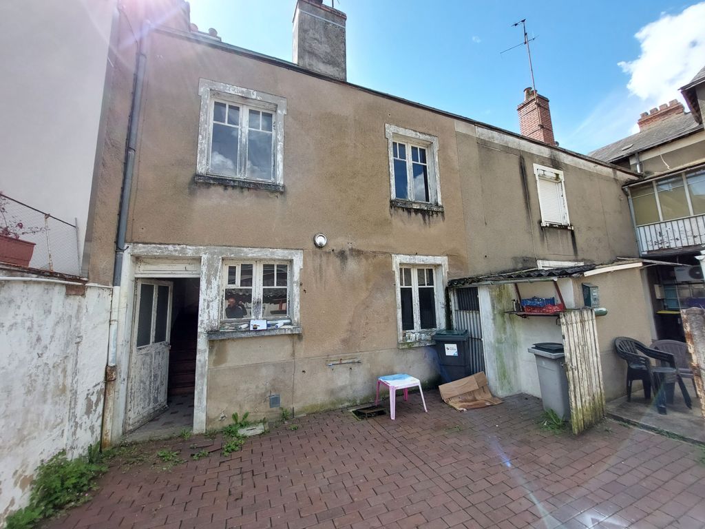 Achat maison à vendre 6 chambres 200 m² - Sablé-sur-Sarthe