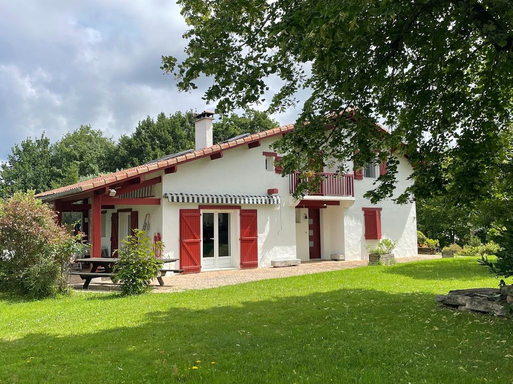 Achat maison à vendre 4 chambres 145 m² - Urcuit