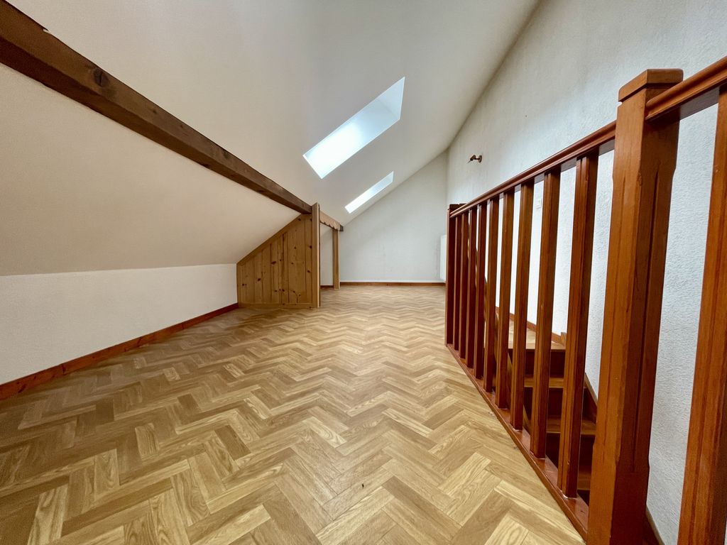 Achat triplex à vendre 3 pièces 114 m² - Saint-Pierre-en-Faucigny