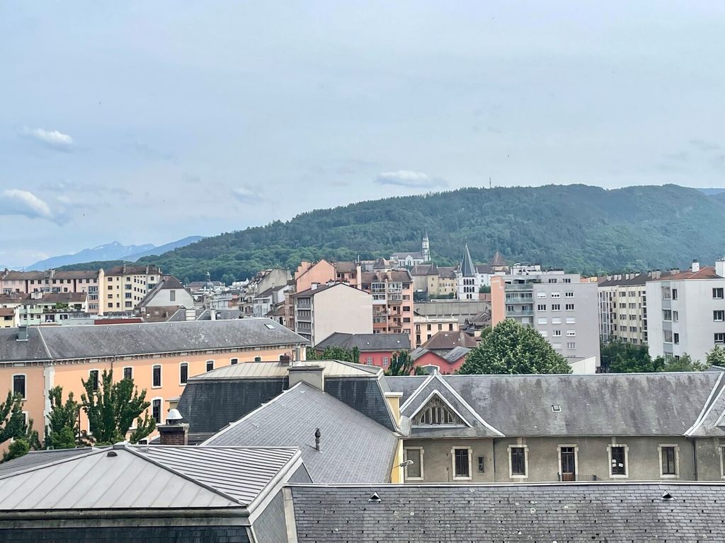 Achat appartement à vendre 3 pièces 86 m² - Annecy