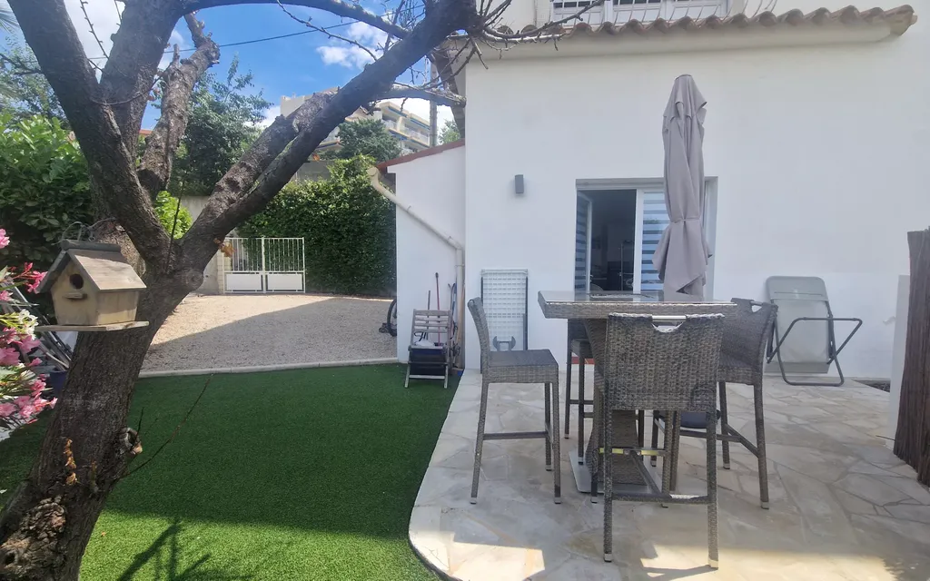 Achat appartement à vendre 3 pièces 62 m² - Vence