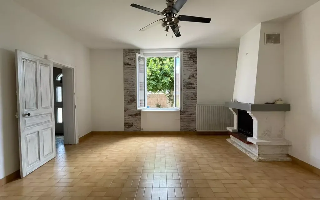 Achat maison à vendre 3 chambres 385 m² - Morand