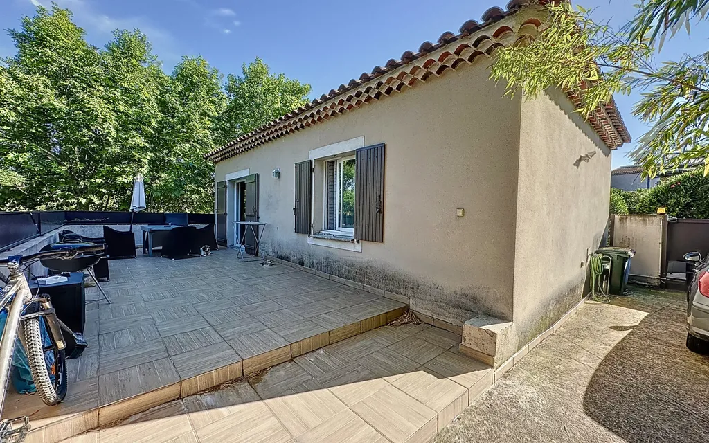 Achat maison à vendre 1 chambre 55 m² - Villeneuve-lès-Avignon