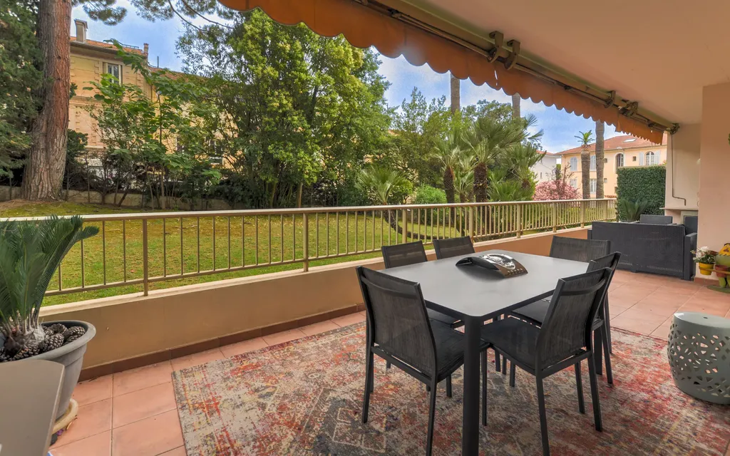 Achat appartement à vendre 4 pièces 100 m² - Cannes