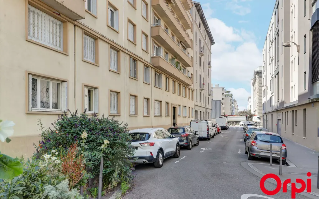 Achat appartement à vendre 4 pièces 65 m² - Lyon 7ème arrondissement