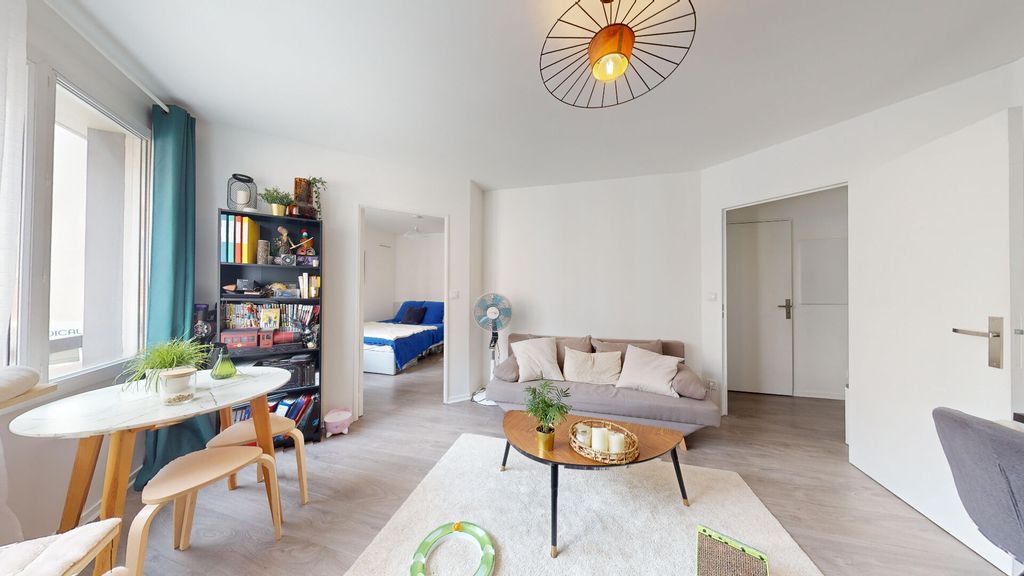 Achat appartement à vendre 2 pièces 44 m² - Saint-Ouen