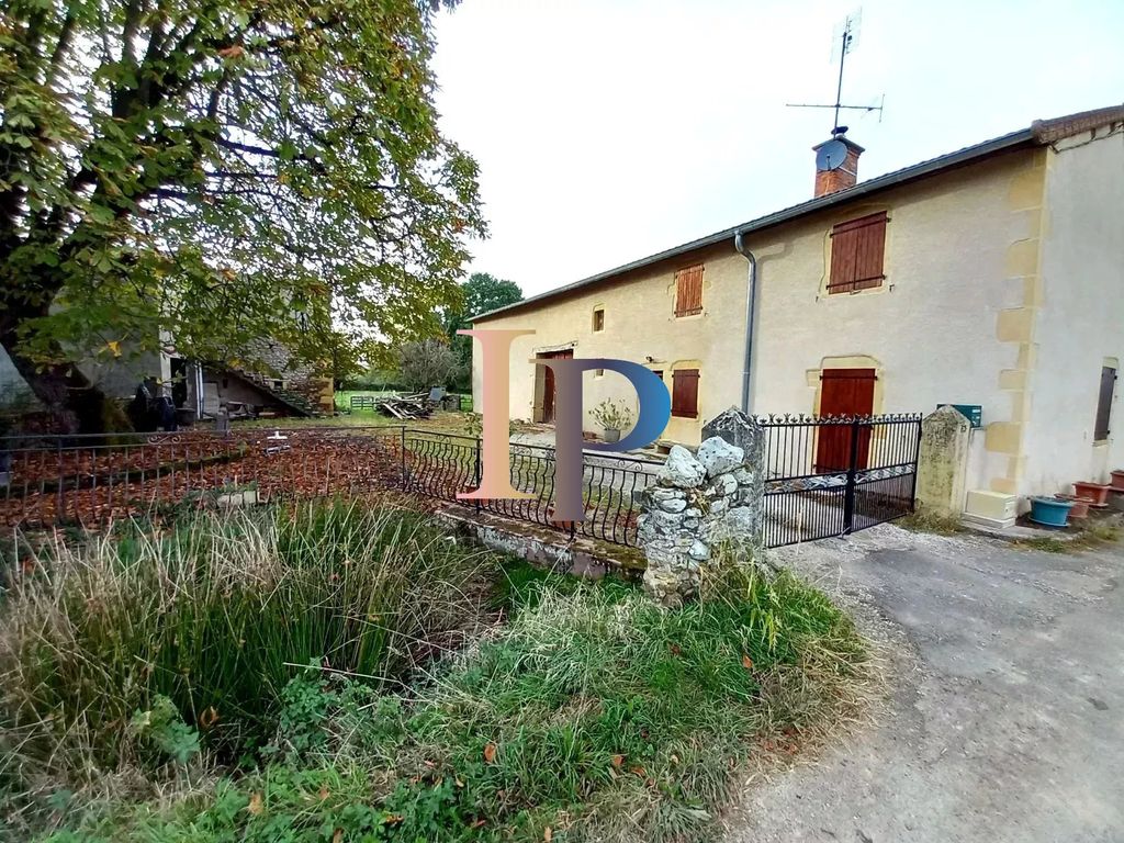 Achat maison à vendre 4 chambres 141 m² - Charlieu