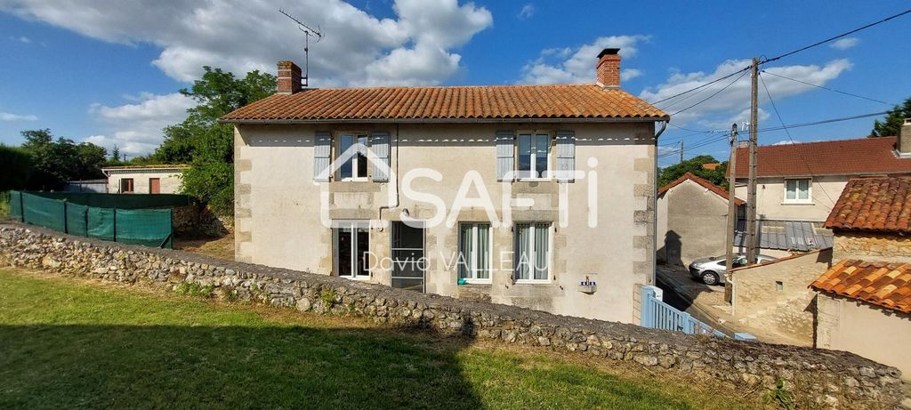 Achat maison à vendre 2 chambres 89 m² - Lussac-les-Châteaux