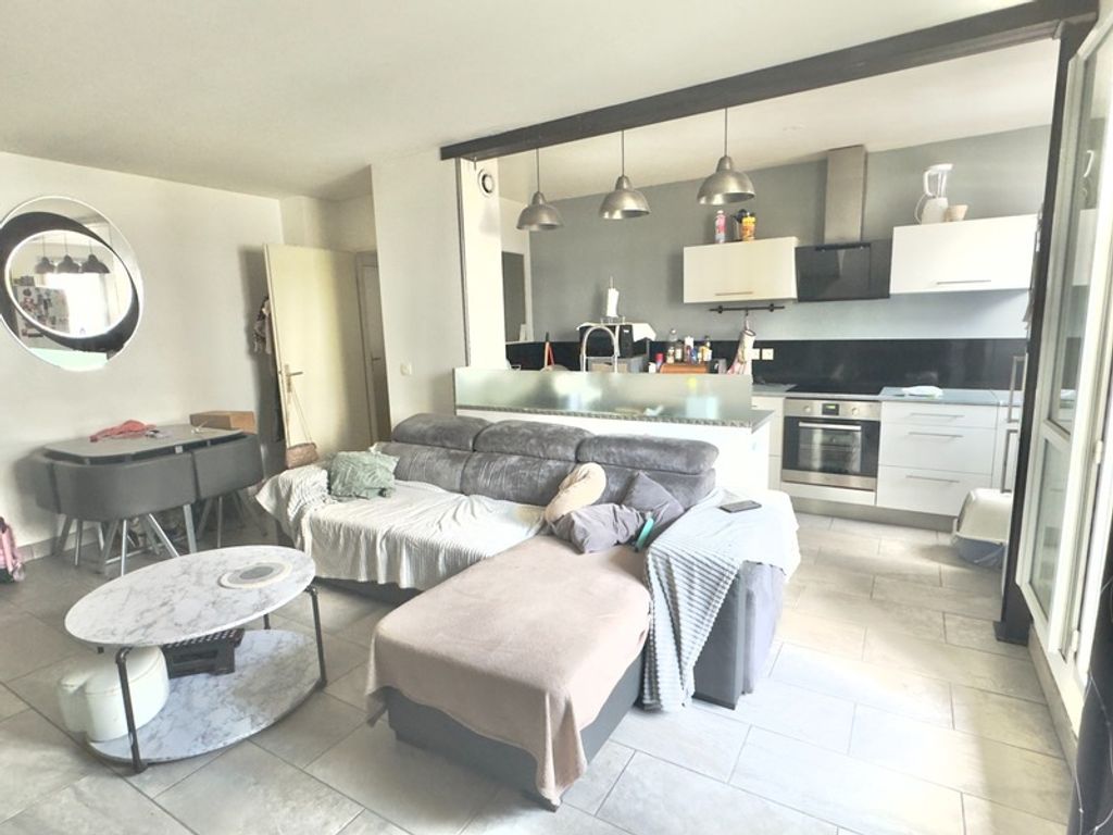 Achat appartement à vendre 3 pièces 64 m² - Mantes-la-Jolie