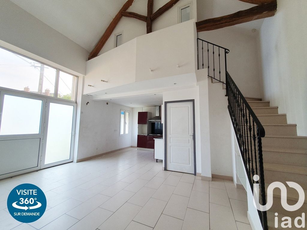 Achat maison à vendre 2 chambres 83 m² - Bazoches-les-Gallerandes