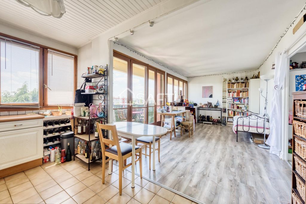 Achat appartement à vendre 4 pièces 73 m² - Neuilly-sur-Marne