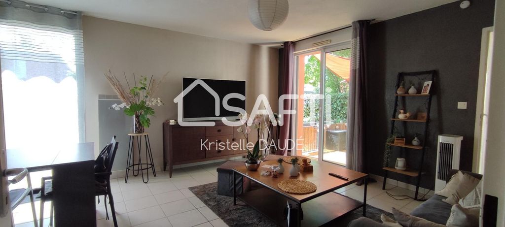 Achat appartement à vendre 2 pièces 45 m² - Castelnau-d'Estrétefonds