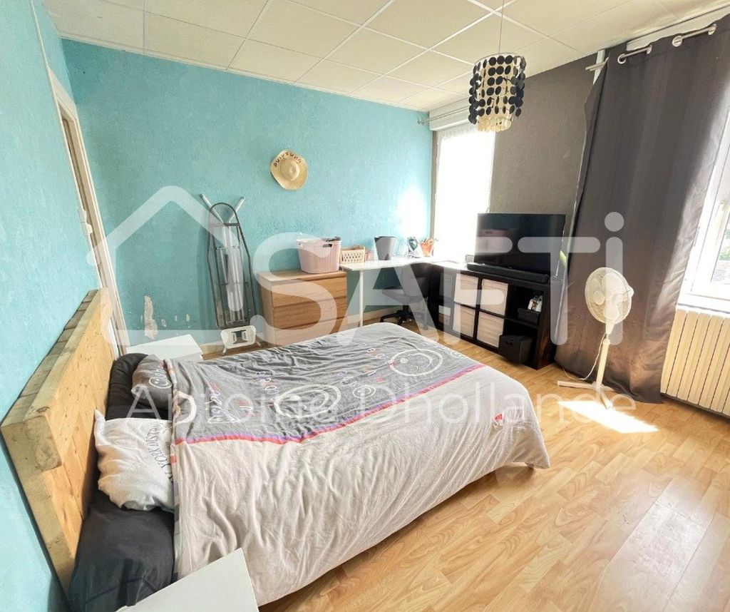 Achat maison à vendre 3 chambres 92 m² - Saint-Quentin