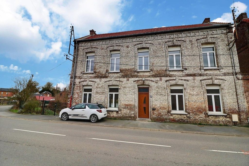 Achat maison à vendre 3 chambres 177 m² - Solesmes