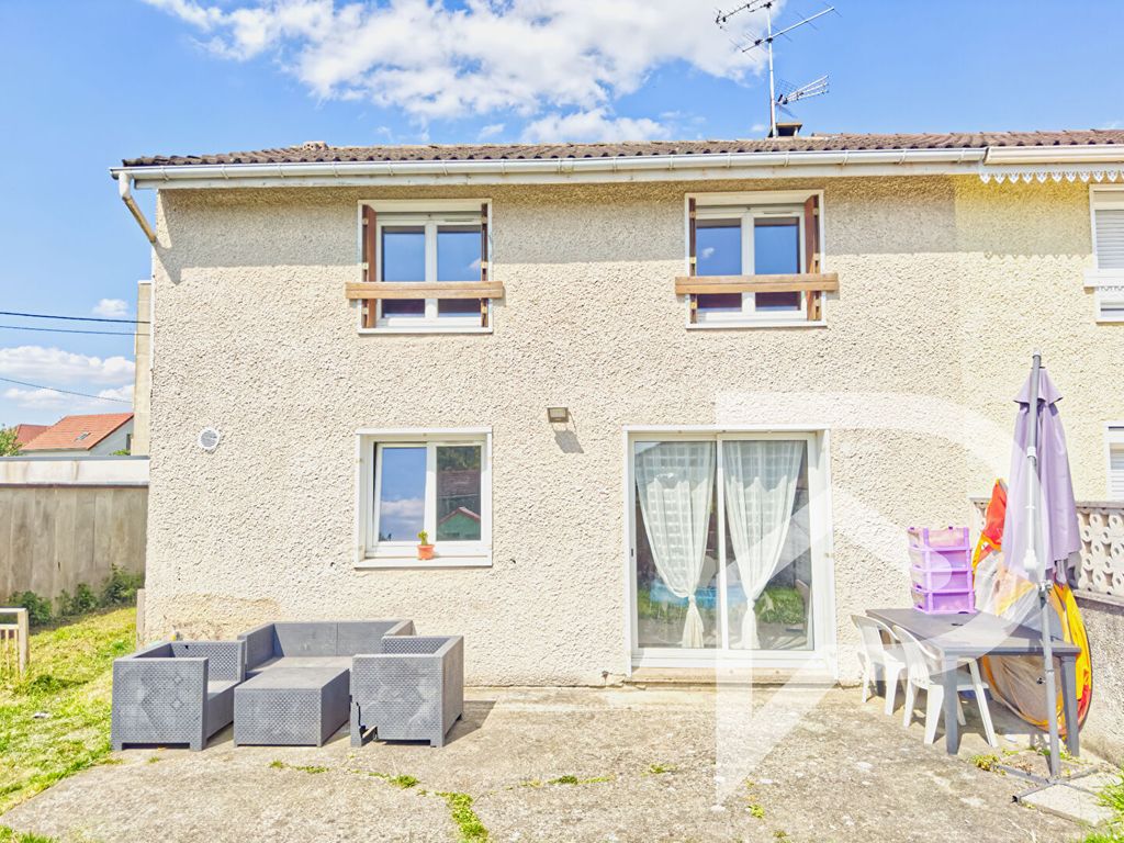 Achat maison à vendre 3 chambres 99 m² - Beaumont-sur-Oise