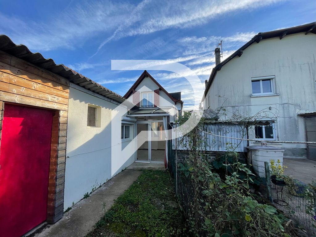 Achat maison à vendre 3 chambres 85 m² - Oloron-Sainte-Marie