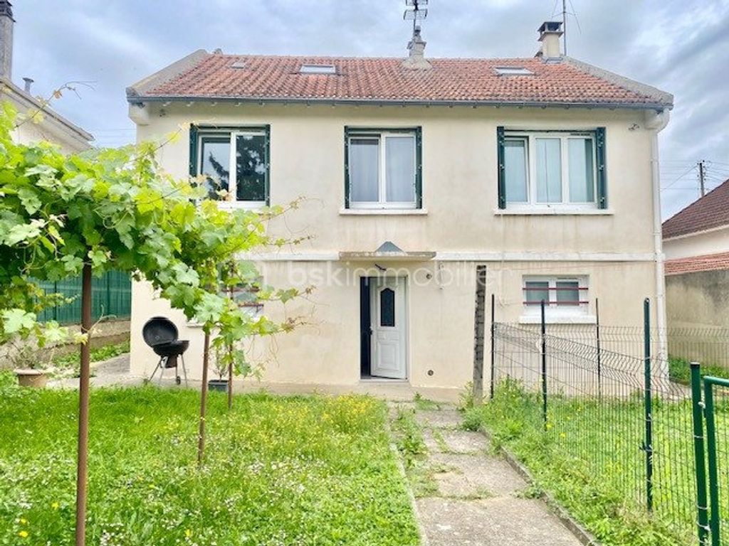 Achat maison à vendre 5 chambres 135 m² - Goussainville