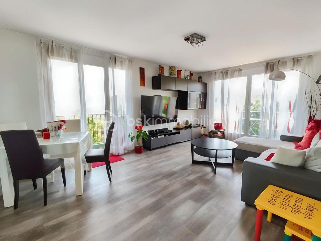 Achat appartement à vendre 3 pièces 77 m² - Vigneux-sur-Seine