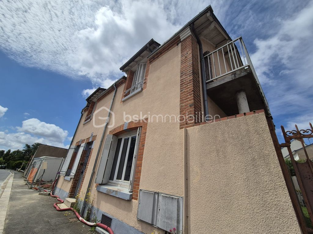 Achat maison à vendre 4 chambres 97 m² - Saint-Jean-de-Braye