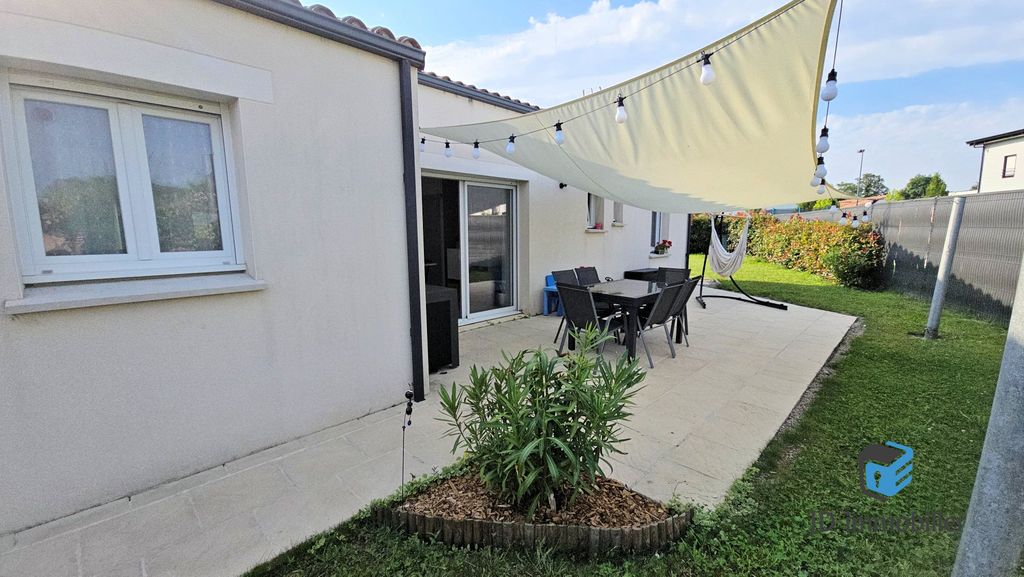 Achat maison à vendre 3 chambres 104 m² - Montaigu