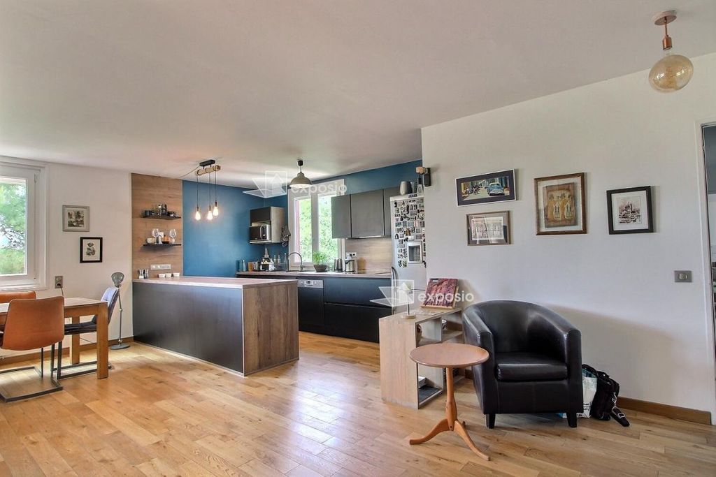 Achat appartement à vendre 6 pièces 115 m² - Aix-en-Provence