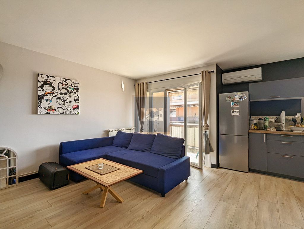 Achat appartement à vendre 2 pièces 47 m² - Sainte-Maxime