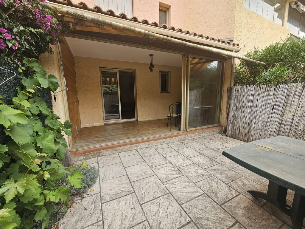 Achat studio à vendre 32 m² - Sainte-Maxime