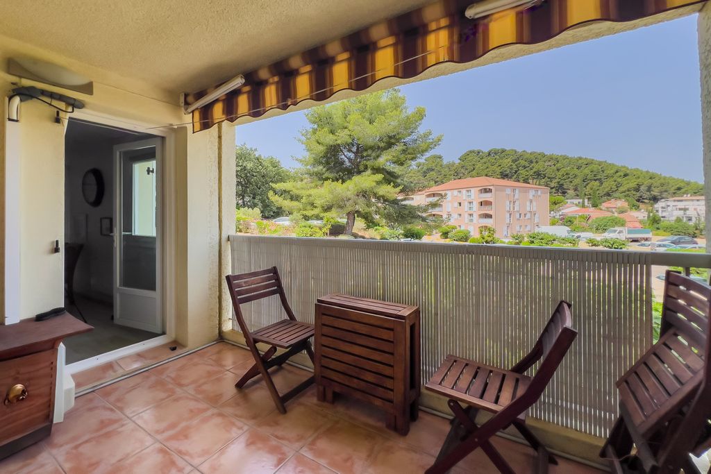 Achat appartement à vendre 4 pièces 76 m² - Hyères