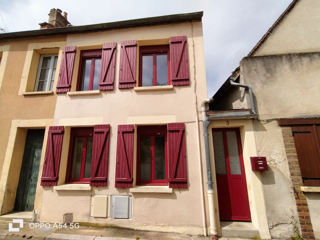 Achat maison à vendre 2 chambres 55 m² - Pont-sur-Yonne