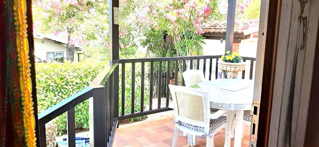 Achat appartement à vendre 2 pièces 45 m² - Bormes-les-Mimosas