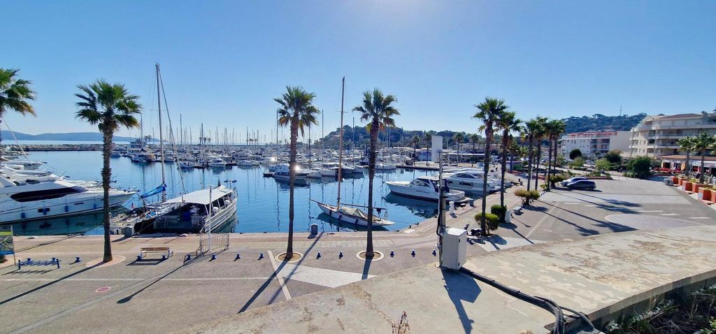 Achat appartement à vendre 2 pièces 35 m² - Cavalaire-sur-Mer