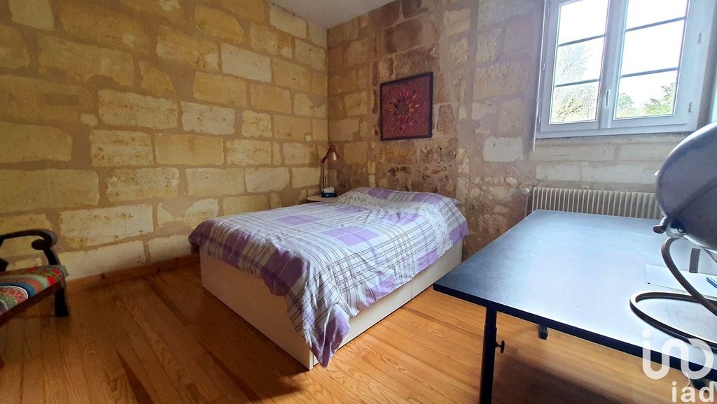 Achat maison à vendre 5 chambres 175 m² - Camarsac