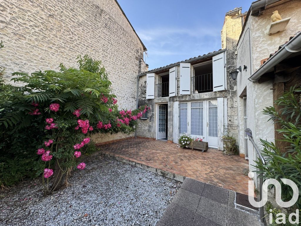 Achat maison à vendre 2 chambres 161 m² - Lonzac