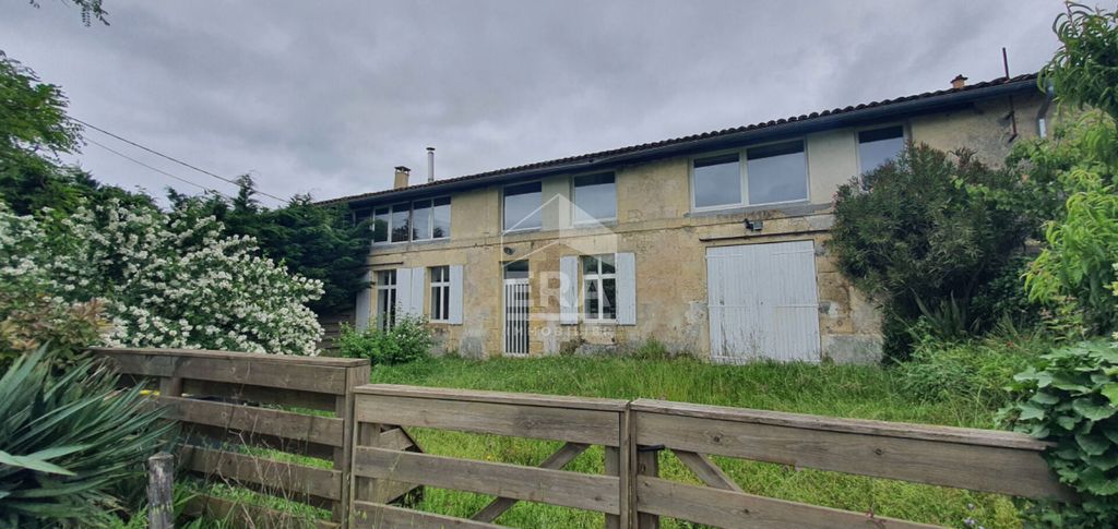 Achat maison à vendre 3 chambres 153 m² - Saint-Laurent-Médoc