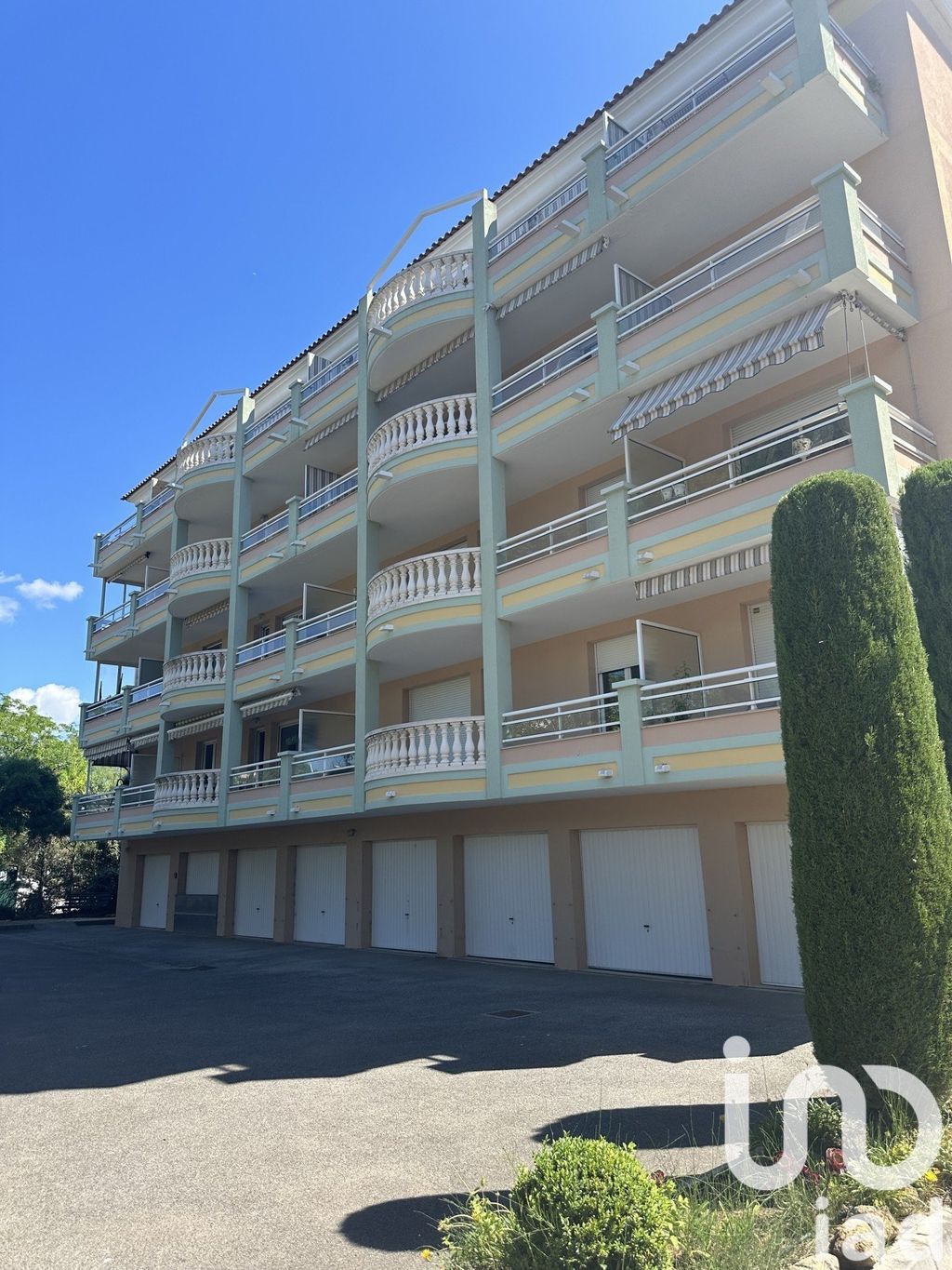 Achat appartement à vendre 2 pièces 51 m² - Sainte-Maxime