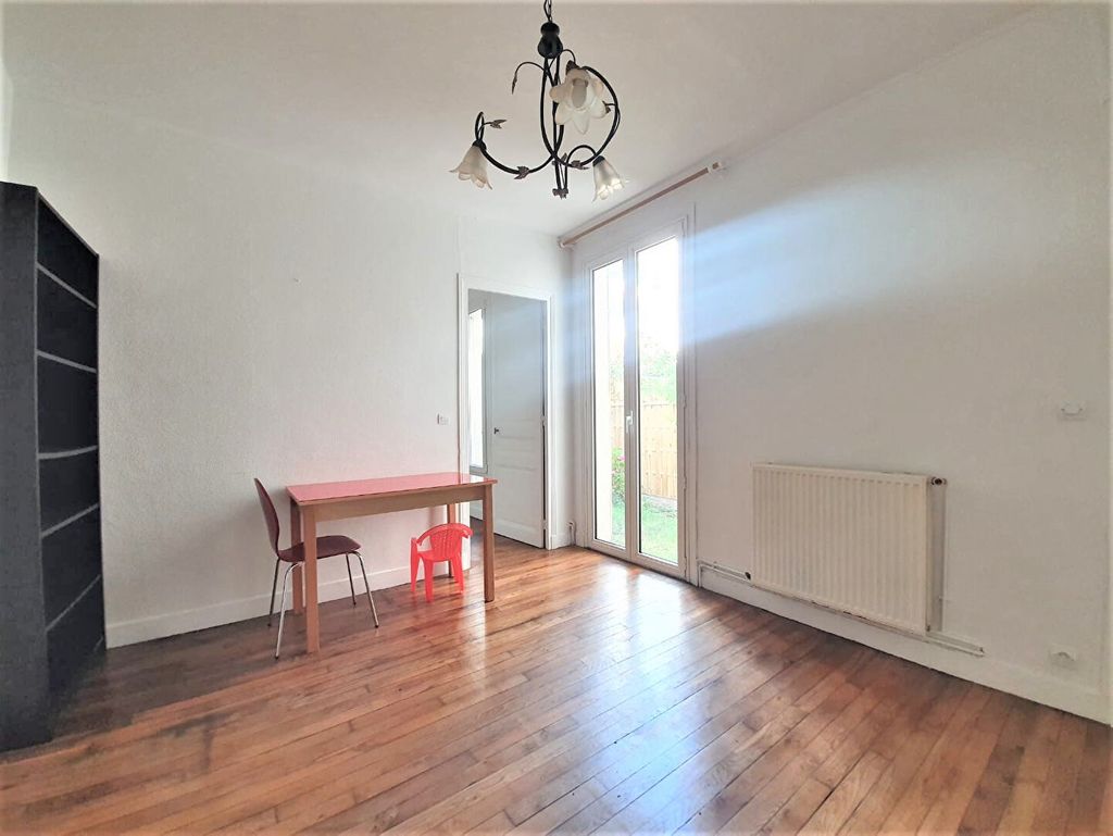 Achat appartement à vendre 2 pièces 33 m² - Courbevoie