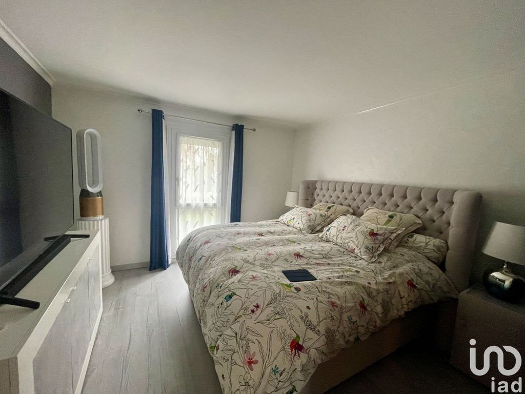 Achat appartement à vendre 3 pièces 79 m² - Savigny-le-Temple