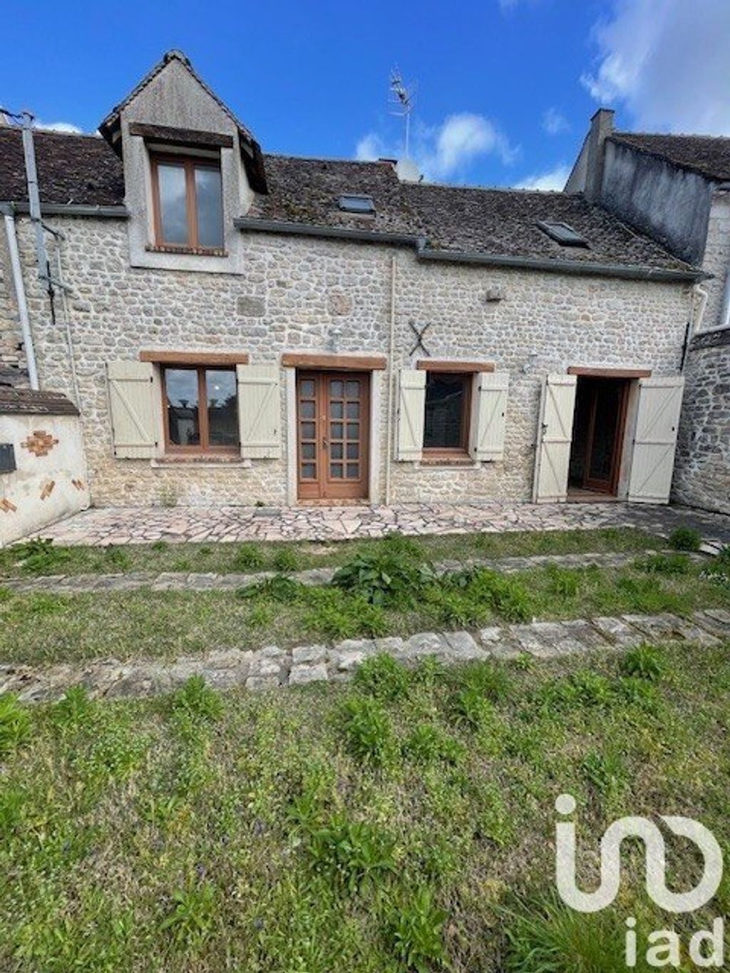 Achat maison à vendre 3 chambres 90 m² - Souppes-sur-Loing