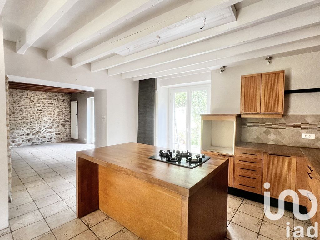 Achat maison à vendre 4 chambres 138 m² - Brières-les-Scellés