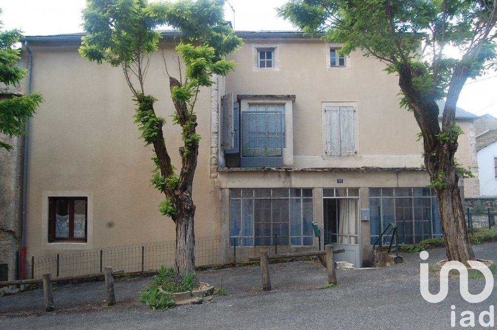 Achat maison à vendre 3 chambres 200 m² - Meyrueis