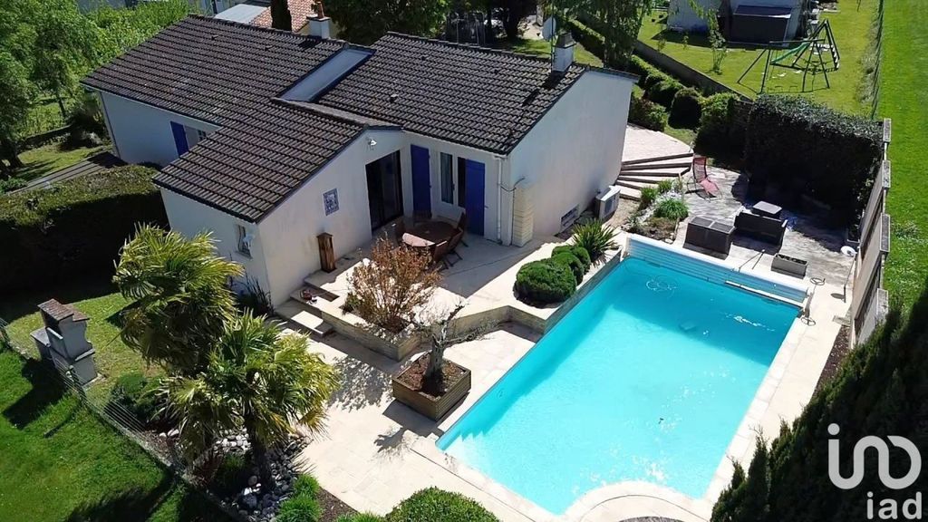 Achat maison à vendre 5 chambres 132 m² - Châtillon-sur-Thouet