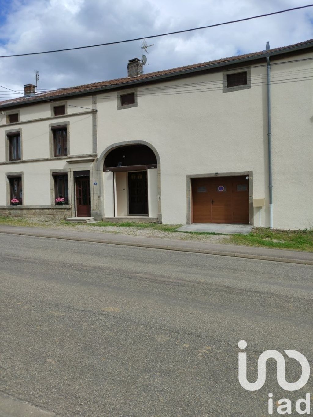 Achat maison à vendre 4 chambres 218 m² - Val-de-Meuse