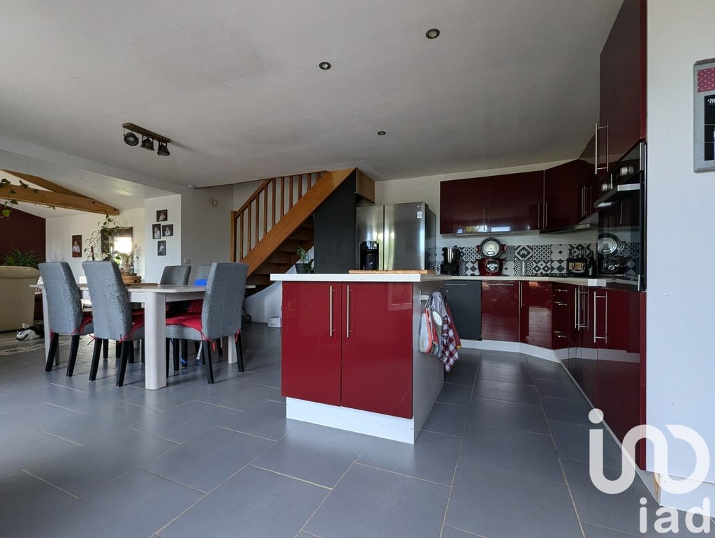 Achat maison à vendre 4 chambres 155 m² - Saint-Léger-de-Montbrun