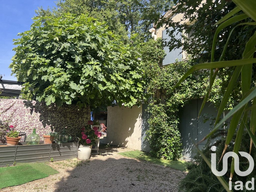 Achat maison à vendre 4 chambres 130 m² - Cheval-Blanc