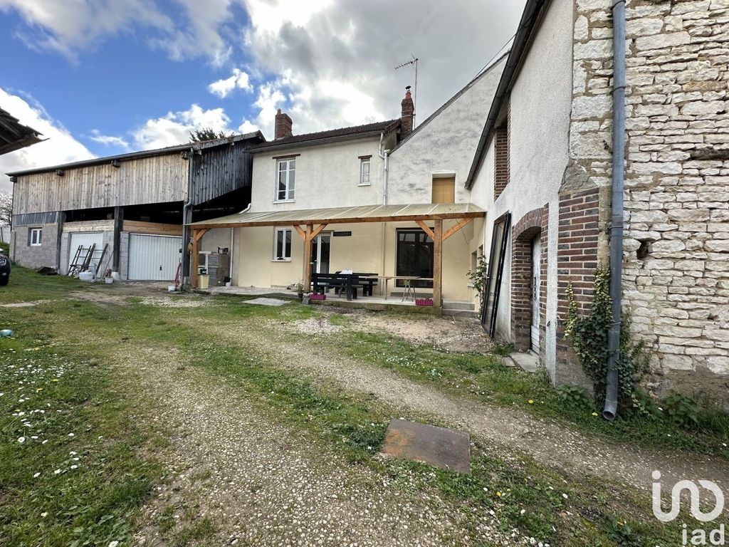 Achat maison à vendre 3 chambres 127 m² - Montholon