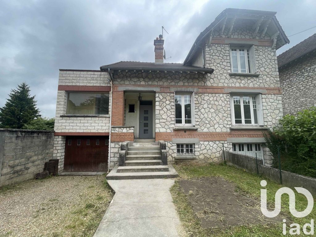 Achat maison à vendre 4 chambres 138 m² - Saint-Pierre-lès-Nemours